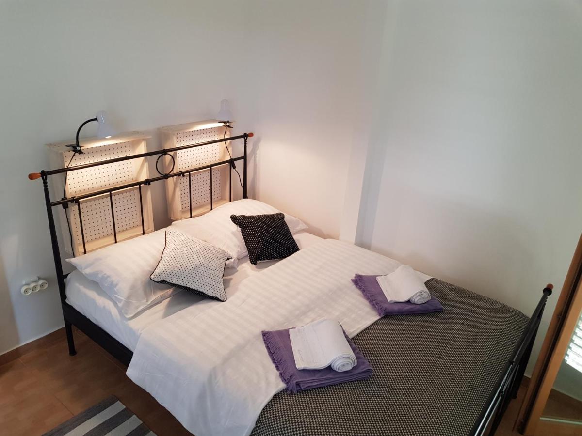 Apartments Summer Touch Petrcane Eksteriør bilde