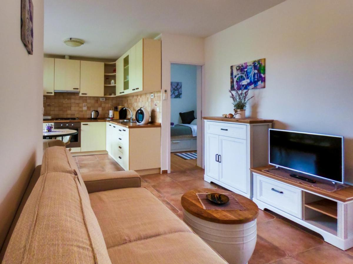 Apartments Summer Touch Petrcane Eksteriør bilde
